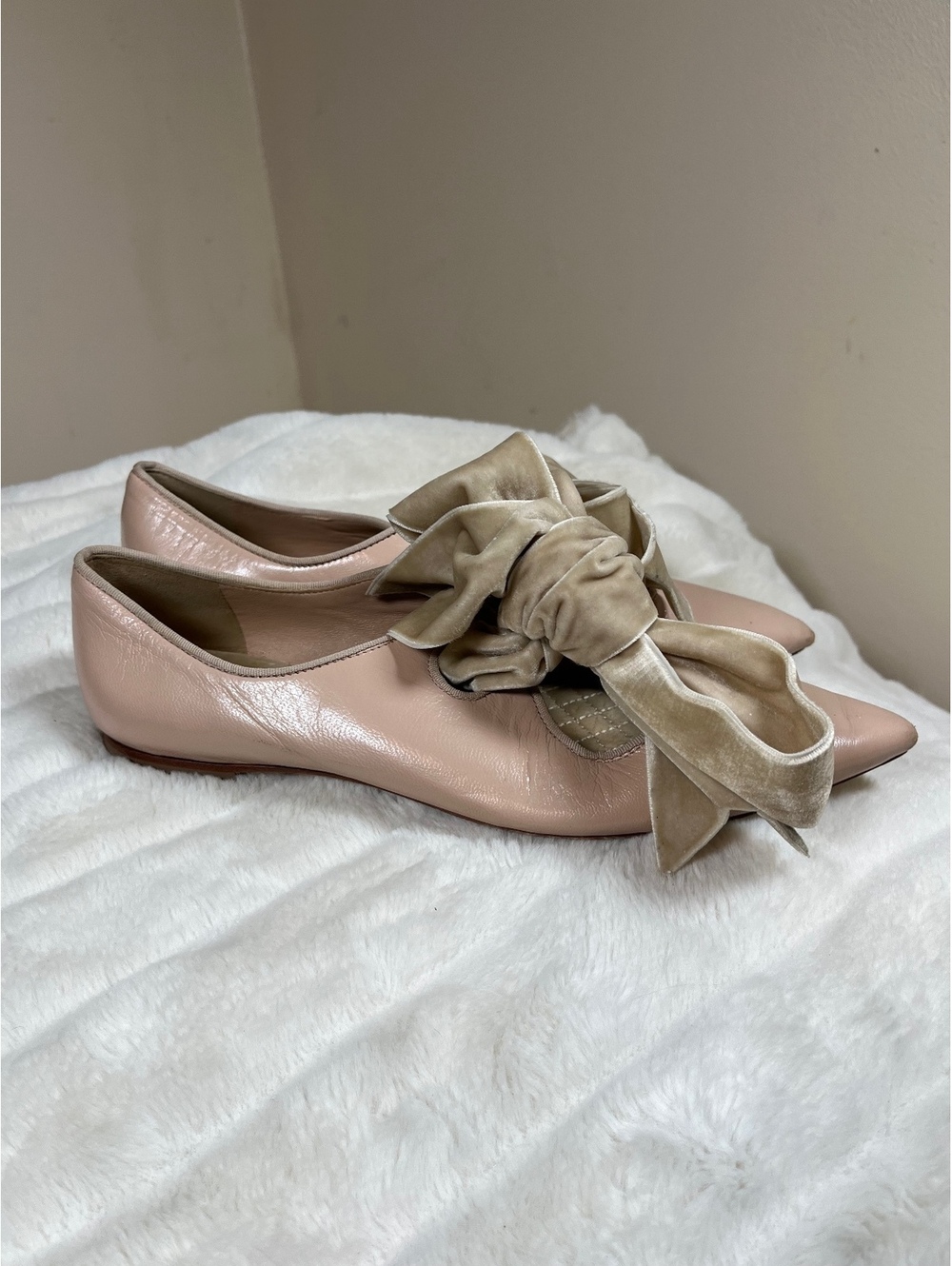 Tory Burch Women's 8.5M Blush Pink Velvet Bow Flat Balletcore Point Toe Shoes